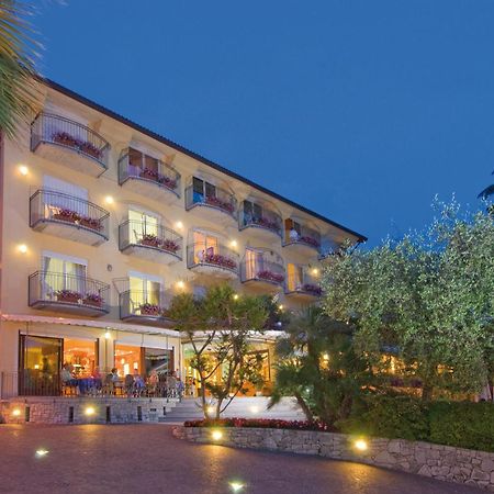 Hotel Galvani ตอร์รีเดลเบนาโก ภายนอก รูปภาพ
