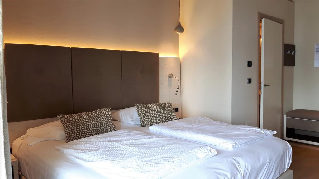 Hotel Galvani ตอร์รีเดลเบนาโก ภายนอก รูปภาพ