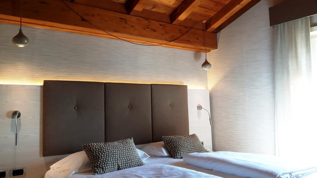 Hotel Galvani ตอร์รีเดลเบนาโก ภายนอก รูปภาพ